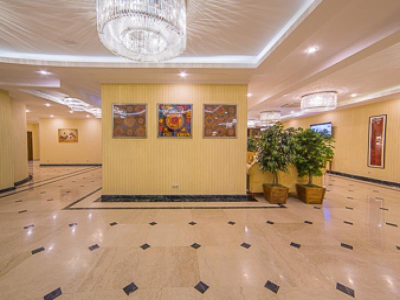 Ramada By Wyndham Almaty Exterior foto